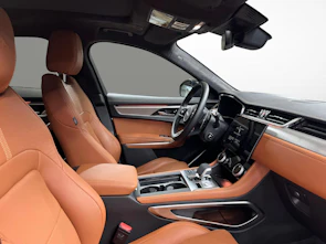 image du véhicule JAGUAR F-Pace 2.0 P400e R-Dynamic HSE 90th Anniversary Ed. AWD