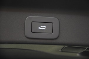 Vehicle image JAGUAR F-Pace 2.0 P400e R-Dynamic HSE 90th Anniversary Ed. AWD