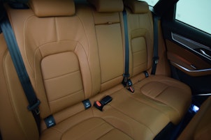 Vehicle image JAGUAR F-Pace 2.0 P400e R-Dynamic HSE 90th Anniversary Ed. AWD