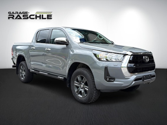 First vehicle image
