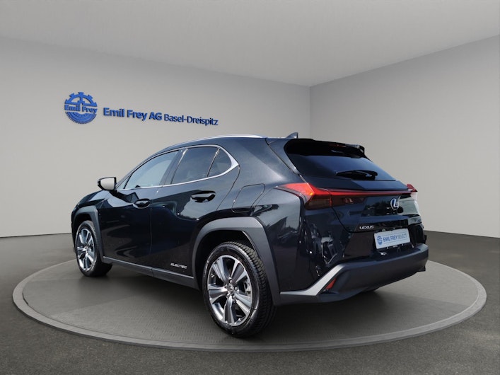 Vehicle image LEXUS UX