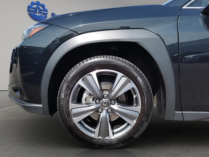 Vehicle image LEXUS UX