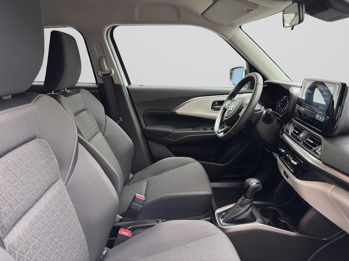 Vehicle image SUZUKI SWIFT