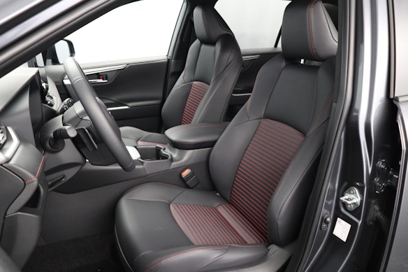 TOYOTA RAV4 2.5 Plug-In-Hybrid Premium 2