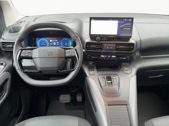 Vehicle image TOYOTA PROACE CITY VERSO