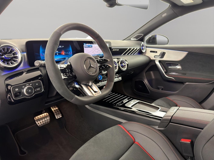 Vehicle image MERCEDES-BENZ A 35 AMG