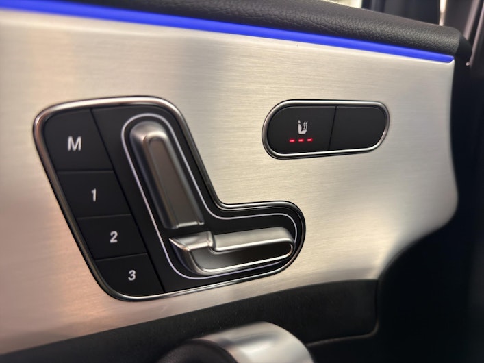 Vehicle image MERCEDES-BENZ A 35 AMG