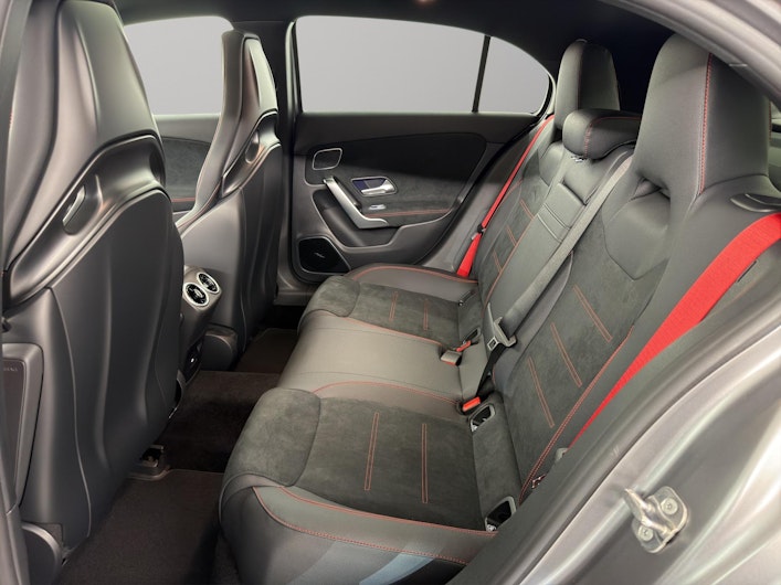 Vehicle image MERCEDES-BENZ A 35 AMG