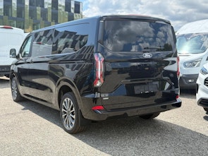 Vehicle image FORD Tourneo C Bus 340 L2 2.5 Duratec 233 Titanium PHEV