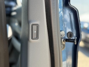 Vehicle image FORD Tourneo C Bus 340 L2 2.5 Duratec 233 Titanium PHEV