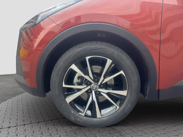 Toyota C-HR 2.0 PHEV Swiss Edition
