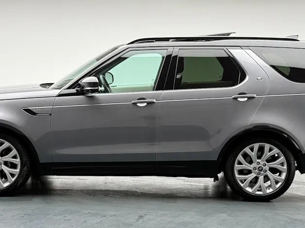 Land Rover Discovery 3.0 D I6 300 S
