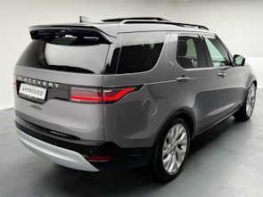 Vehicle image LAND ROVER Discovery 3.0 D I6 300 S