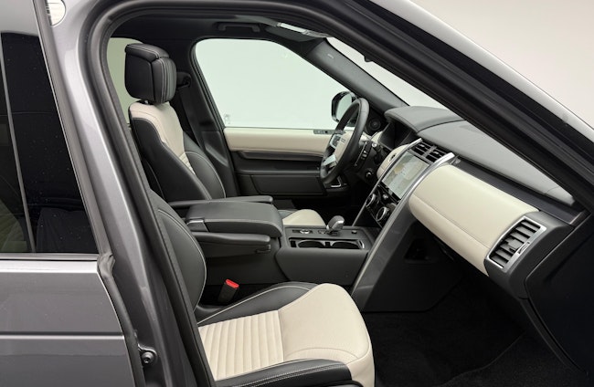 Vehicle image 13 Vehicle image 13