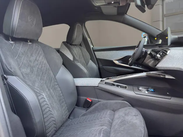 Peugeot 3008 Electrique 210ch GT
