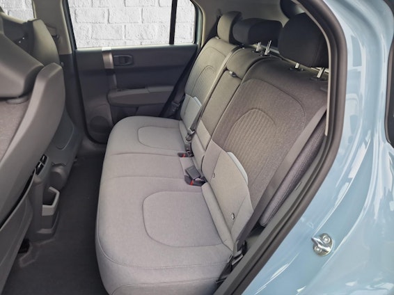 Vehicle image 8 Vehicle image 8