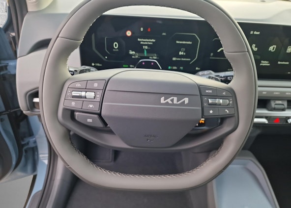 Vehicle image 13 Vehicle image 13