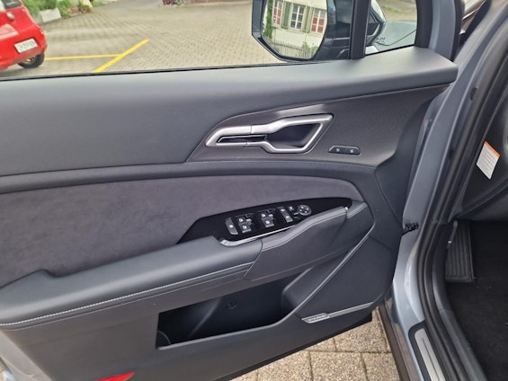 Vehicle image 12 Vehicle image 12