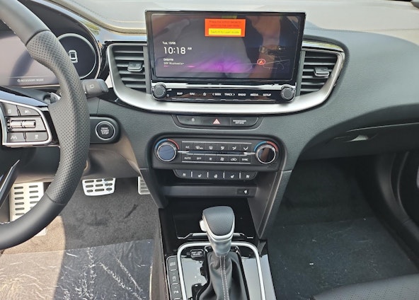 Vehicle image 10 Vehicle image 10