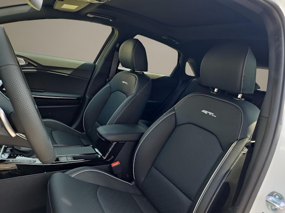 Vehicle image 9 Vehicle image 9