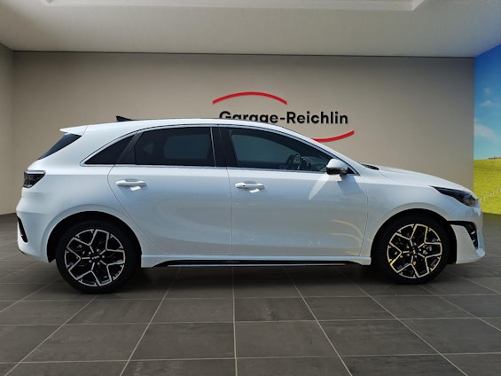 Vehicle image 5 Vehicle image 5