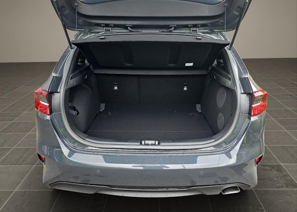 Vehicle image 14 Vehicle image 14