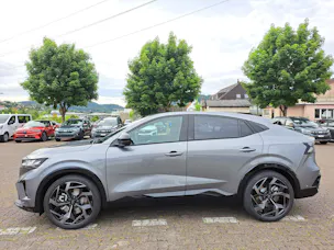 Renault RAFALE HYBRID E-TECH Atelier Alpine hyper hybrid E-Tech 4x4 300PS plug-in