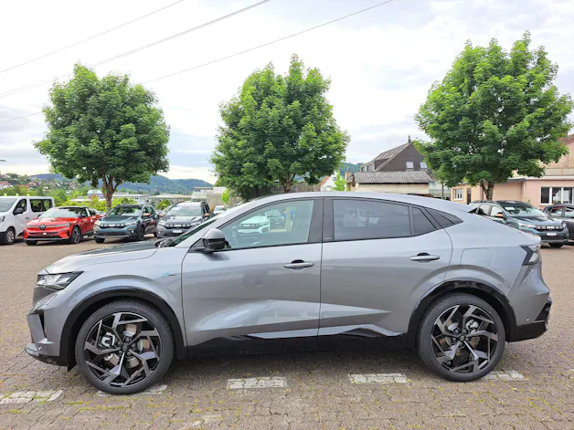 Renault RAFALE HYBRID E-TECH Atelier Alpine hyper hybrid E-Tech 4x4 300PS plug-in
