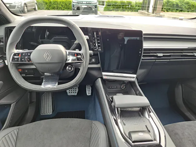Renault RAFALE HYBRID E-TECH Atelier Alpine hyper hybrid E-Tech 4x4 300PS plug-in