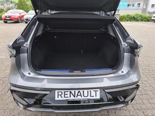 Renault RAFALE HYBRID E-TECH Atelier Alpine hyper hybrid E-Tech 4x4 300PS plug-in