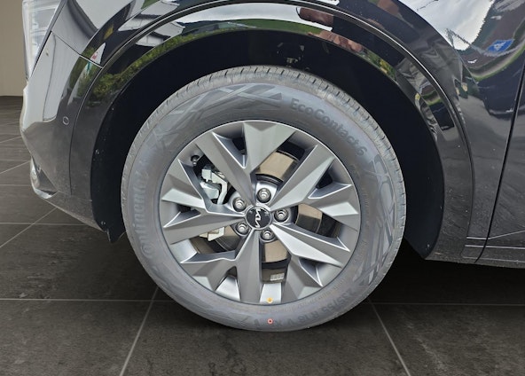 Vehicle image 15 Vehicle image 15