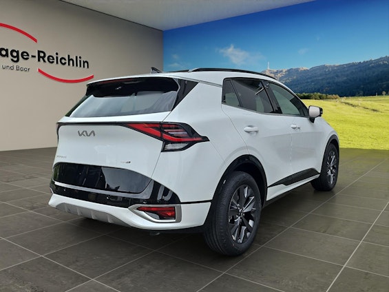 Vehicle image 4 Vehicle image 4