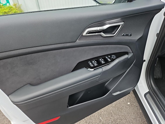 Vehicle image 8 Vehicle image 8