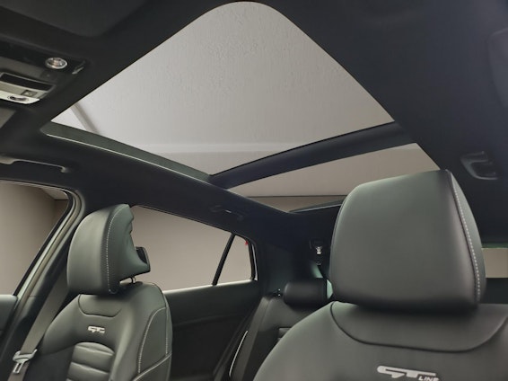 Vehicle image 11 Vehicle image 11