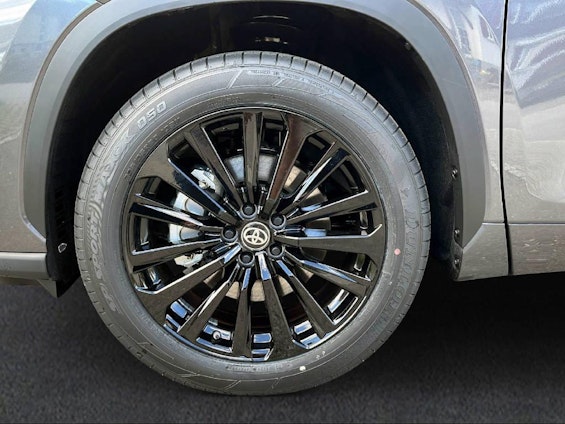 Vehicle image 12 Vehicle image 12