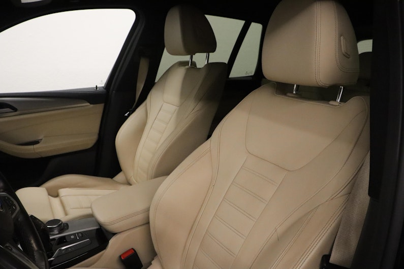 Vehicle image BMW X3