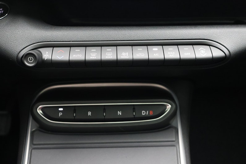 Vehicle image JEEP AVENGER