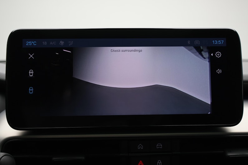 Vehicle image JEEP AVENGER