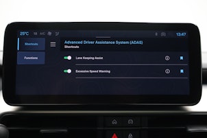 Vehicle image JEEP Avenger Summit