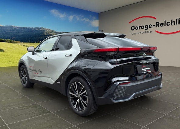 Vehicle image 2 Vehicle image 2