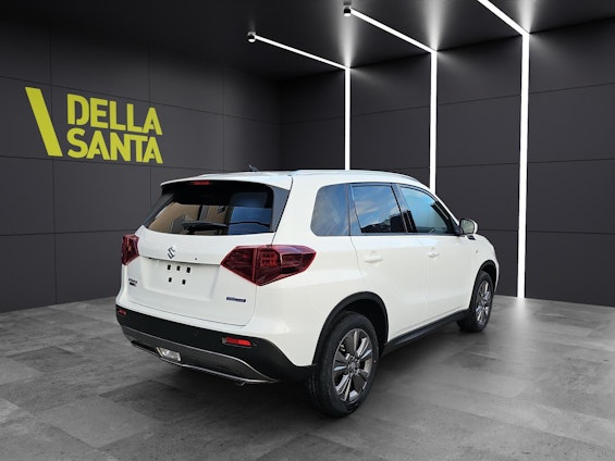 Vehicle image 4 Vehicle image 4