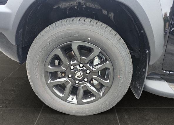 Vehicle image 15 Vehicle image 15