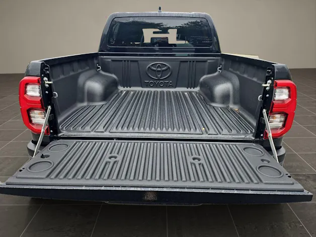 Toyota Hilux Double Cab.-Pick-up 2.8 D-4D 204 Invincible MHEV
