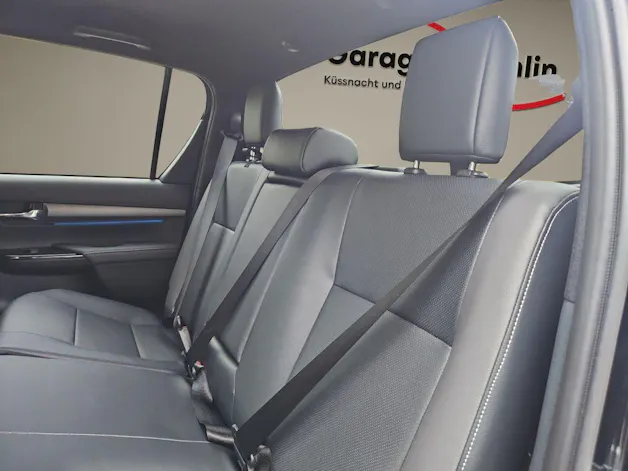 Toyota Hilux Double Cab.-Pick-up 2.8 D-4D 204 Invincible MHEV