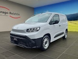 First vehicle image