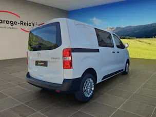 Toyota PROACE Van L1 2.0 D Advanced