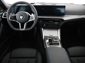 Vehicle image BMW 430i xDrive Cabrio
