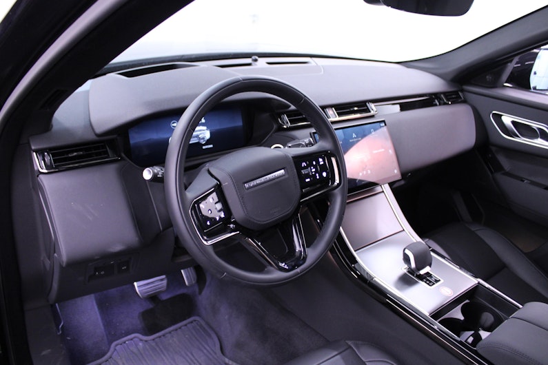 Vehicle image LAND ROVER RANGE ROVER VELAR