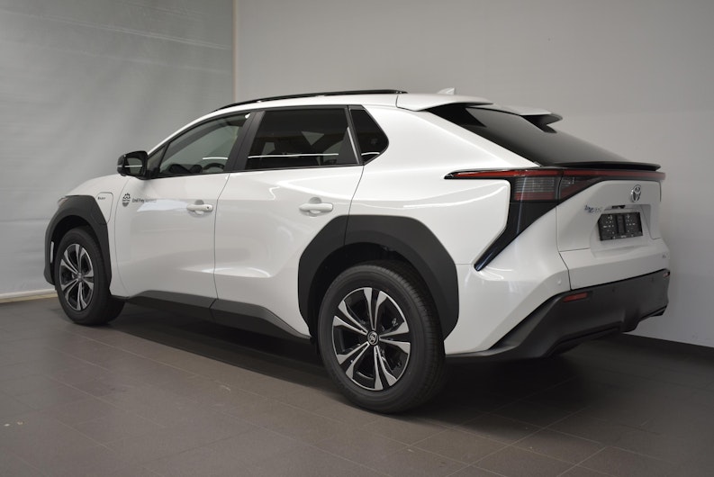 Vehicle image TOYOTA BZ4X