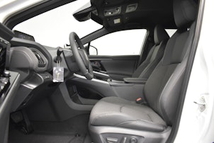 Vehicle image TOYOTA bZ4X Style AWD - ruote invernali incluse